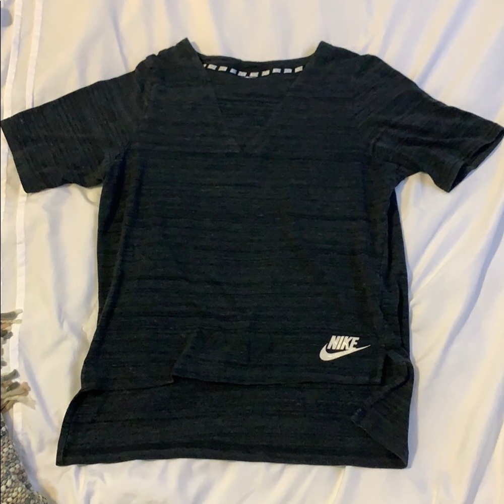 Nike high low shirt